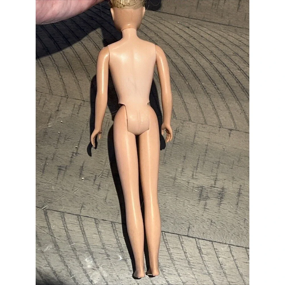 Vintage Barbie Skipper DOLL Lot Party Time 1021 Coat Dress Swimsuit carry case